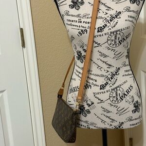 Louis Vuitton Monogram Pochette, Wallet, and Strap Set